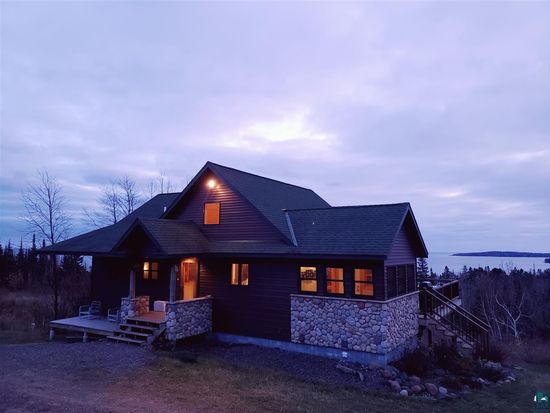 1890 Loop Rd Two Harbors Mn 55616 Zillow