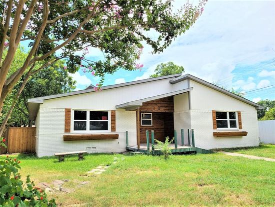 1913 Red Cloud Dr Dallas Tx 75217 Zillow