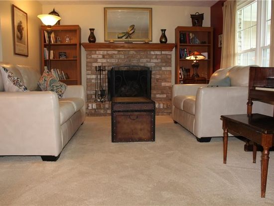 98 Chimney Sweep Ln Rochester Ny 14612 Zillow