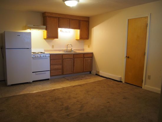 11 Lincoln Ave Apt 3 Newmarket Nh 03857 Zillow