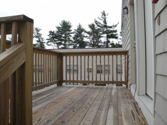 Parkview Terrace Apartments West Warwick Ri Zillow Front Deck