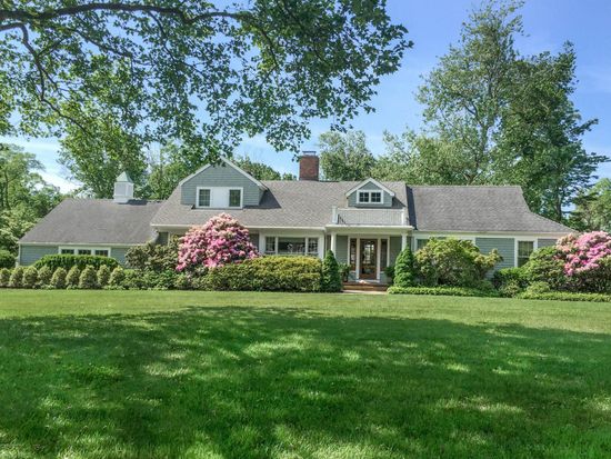 15 Oak Glen Ln, Colts Neck, NJ 07722