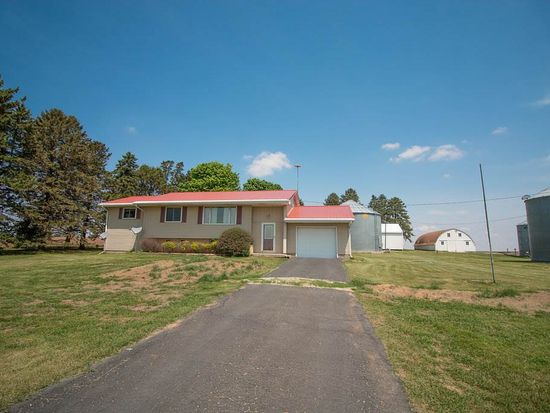 22333 290th St Grundy Center Ia 50638 Zillow - 