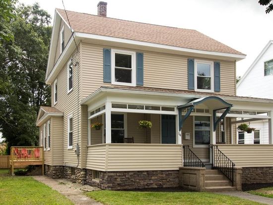 64 Lawler St Holyoke Ma 01040 Zillow