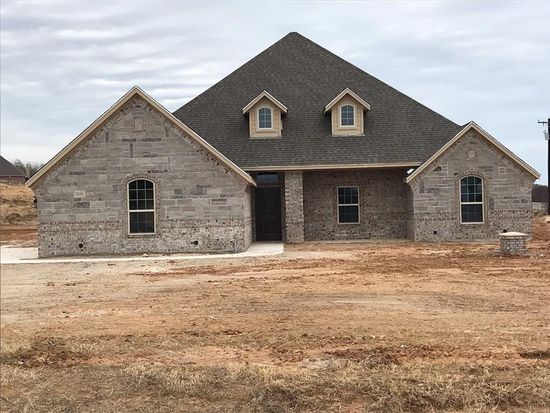 100 Mike Thornton Ct Weatherford Tx 76088 Zillow