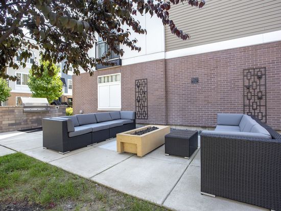 Ravenswood Terrace Apartment Rentals Chicago Il Zillow