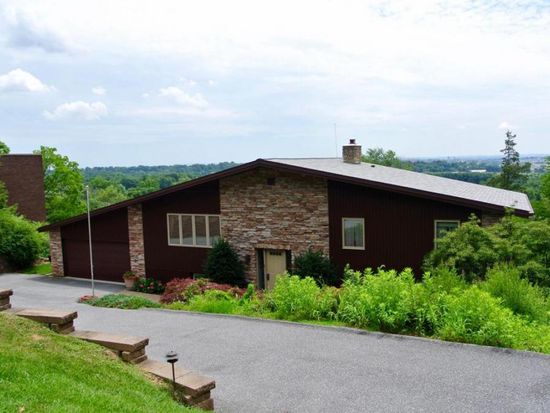 370 Blossom Hill Dr Lancaster Pa 17601 Zillow