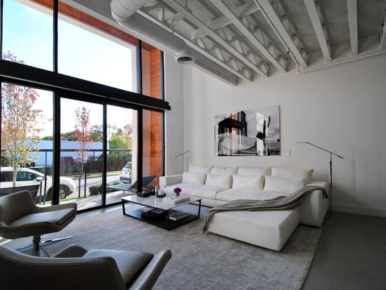 The Harrison In Royal Oak Apartment Rentals Mi Zillow