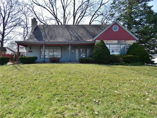 807 Lincoln St Pella Ia 50219 Zillow