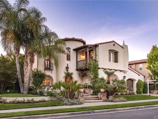 27007 Woodlands Dr Valencia Ca 91355 Zillow