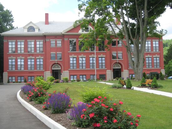 231 Main St APT 11, Owego, NY 13827 | Zillow