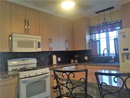 1157 W 28th St Erie Pa 16508 Zillow