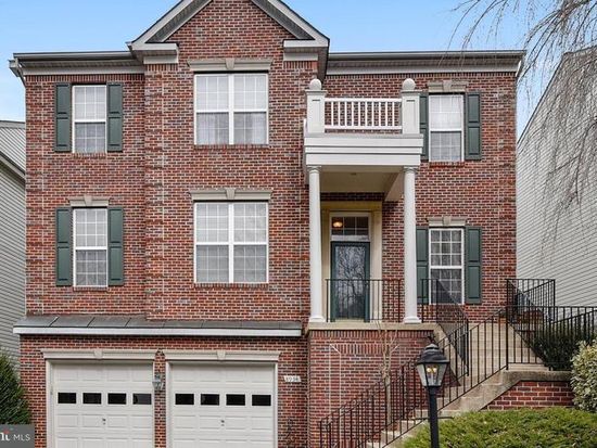 8934 Garden Gate Dr Fairfax Va 22031 Zillow