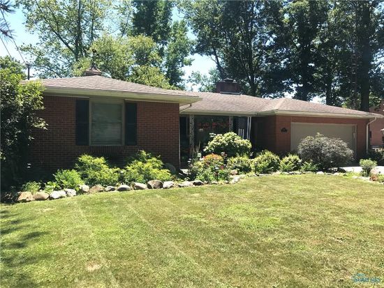917 Parker St Bowling Green Oh 43402 Zillow