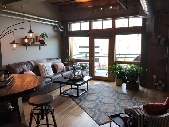 Brown Camp Lofts Iniums Apartments In Des Moines Ia Zillow