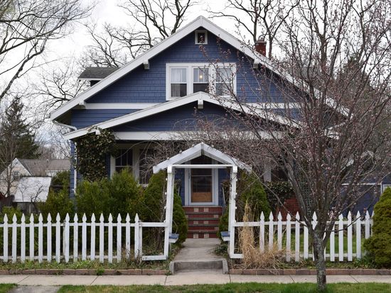 222 Eberly Ave Bowling Green Oh 43402 Zillow