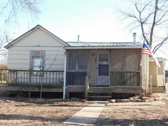 302 N Washington St Toronto Ks 66777 Zillow