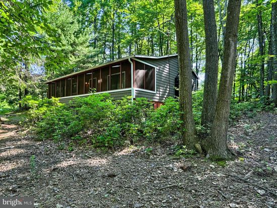 208 Whipporwill Ln Orrtanna Pa 17353 Zillow