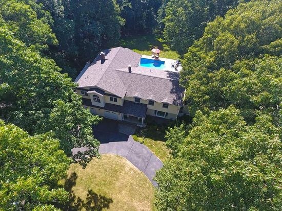 33 Granite St Medfield Ma 02052 Zillow