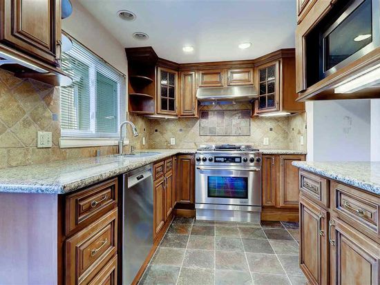 1598 Schenone Ct Apt B Concord Ca 94521 Zillow