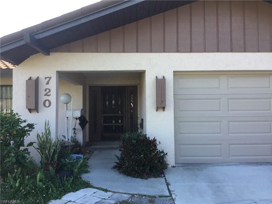 720 Nottingham Dr Naples Fl 34109 Mls 219079776 Zillow
