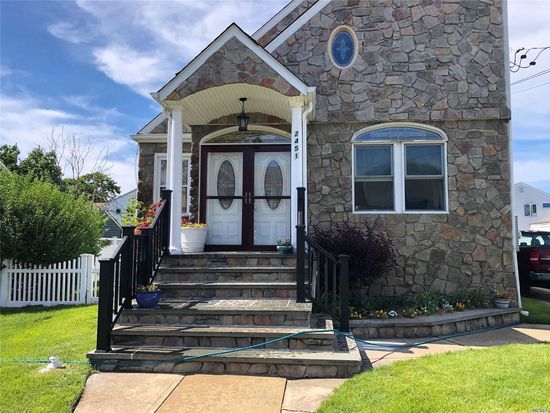2451 Joseph Ct Bellmore Ny 11710 Zillow