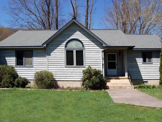 223 Clubhouse Dr Banner Elk Nc 28604 Zillow