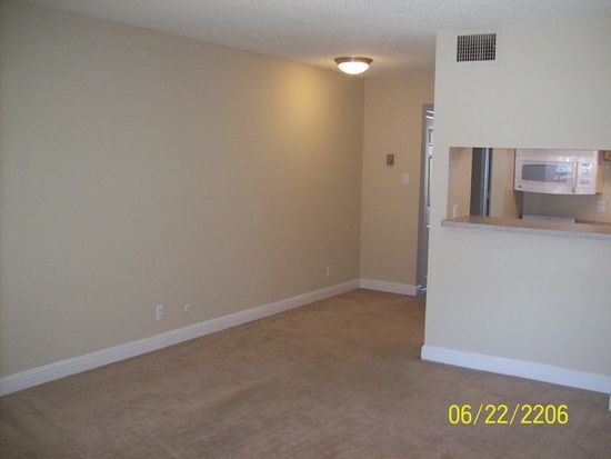 The Retreat At Candelaria Apartments Albuquerque Nm Zillow