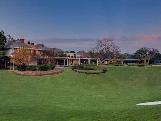 10346 Moorpark St, Toluca Lake, CA 91602