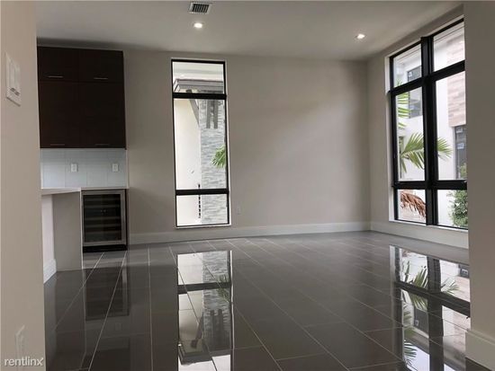 8243 Nw 48th St D Fl 33166 Zillow 8243 Nw 48th St D Fl 33166