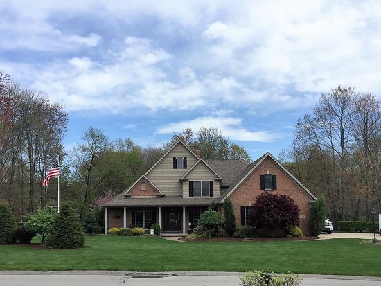 103 Willow Wood Dr, Butler, PA 16001