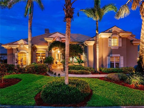 621 Shoreline Dr Naples Fl 34119 Zillow