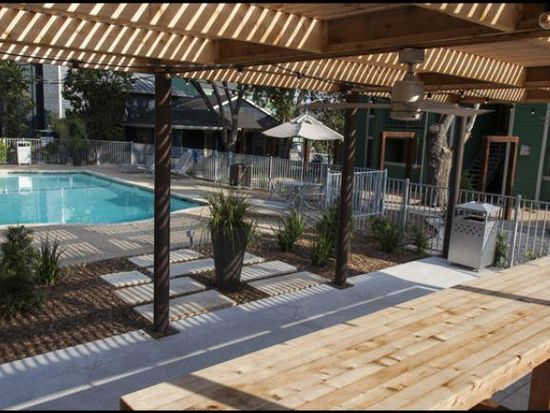 The Social Apartment Rentals Austin Tx Zillow