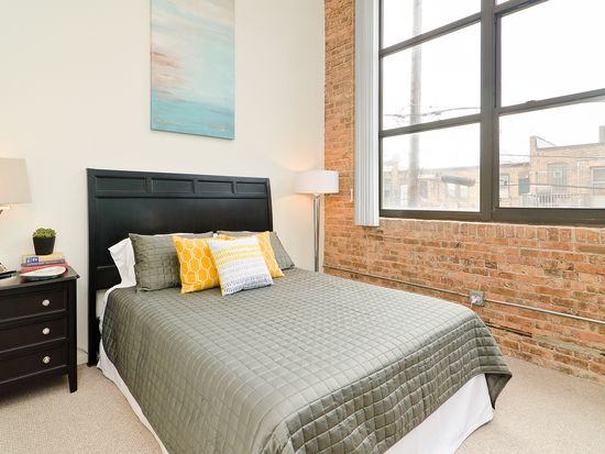 Ovaltine Court Apartment Rentals Villa Park Il Zillow