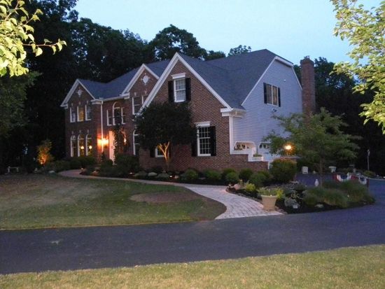 15 Cardinal Way Flemington Nj 08822 Zillow