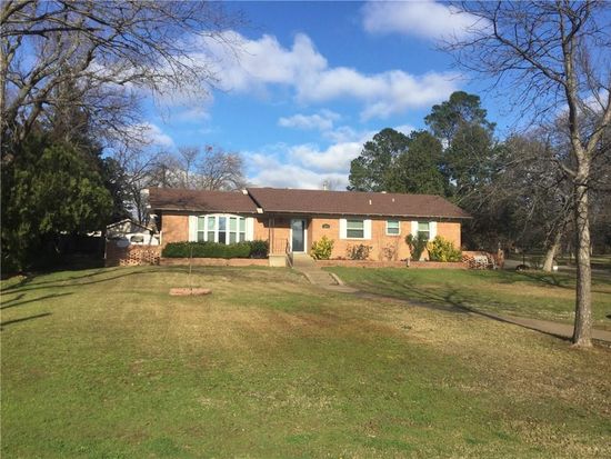 2233 Westfield St Grand Prairie Tx 75050 Zillow