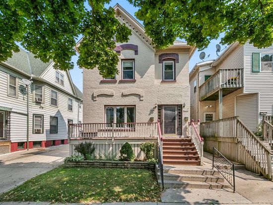 1610 N Humboldt Ave Milwaukee Wi 53202 Zillow
