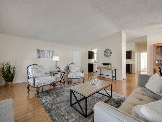 15 Elm Via Anaheim Ca 92801 Zillow