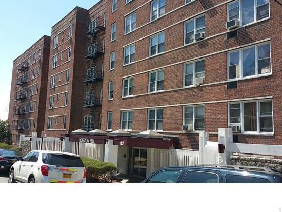 42 Pine St APT 6M, Yonkers, NY 10701