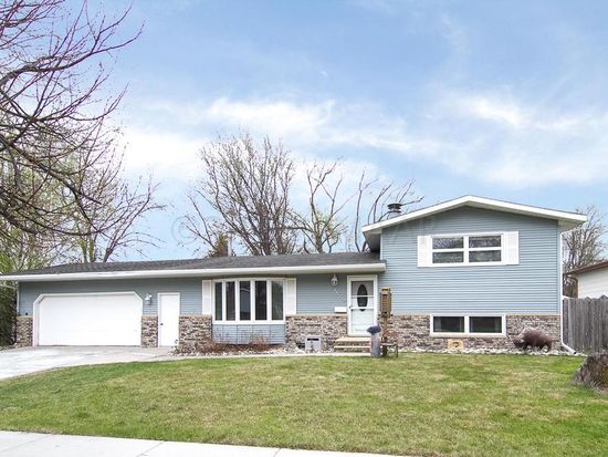 2833 1st St N Fargo Nd 58102 Zillow