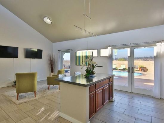 Oceanbreeze Village Apartment Rentals - Oceanside, CA | Zillow