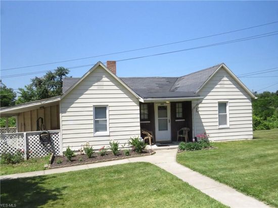 393 Fairport Nursery Rd Painesville Oh 44077 Zillow 393 Fairport Nursery Rd Painesville