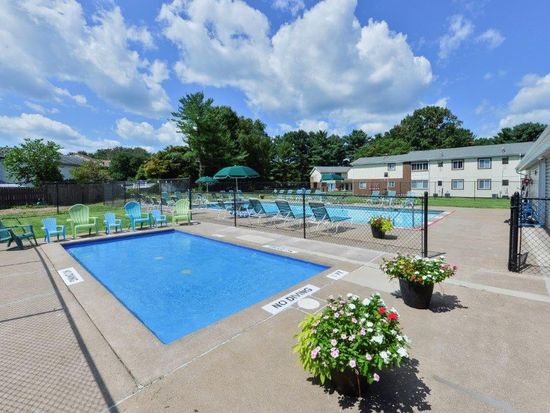 Oxford Manor Apartments & Townhomes Apartment Rentals Mechanicsburg, PA Zillow