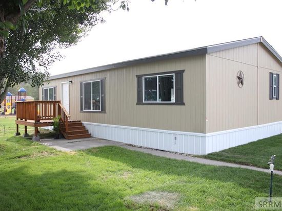 614 Lilac St, Rexburg, ID 83440