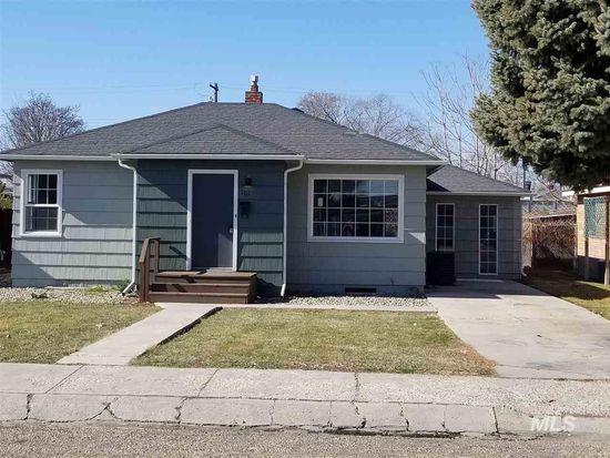 703 S Olive St Nampa Id 83686 Zillow