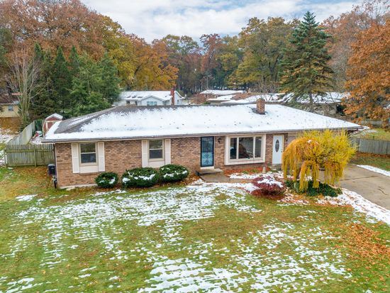 622 Wedgewood Dr Holland Mi 49424 Mls 19055703 Zillow