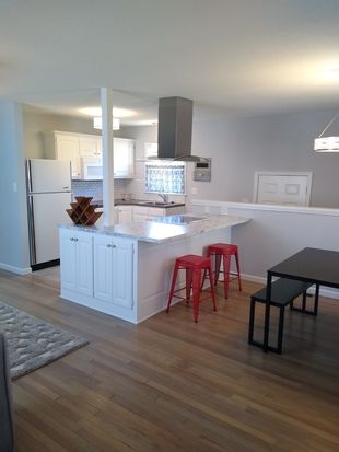 903 N Ridgewood Dr Wichita Ks 67208 Zillow