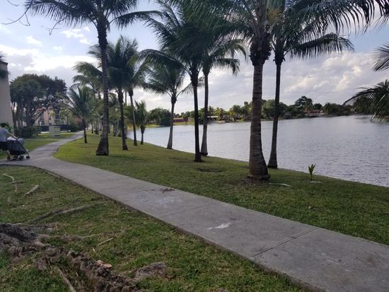 Promenade At Kendall Lakes Condominiums - Miami, FL | Zillow