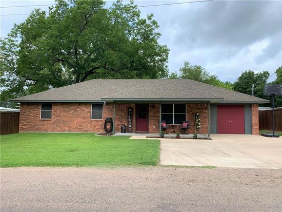 100 Walnut St Collinsville Tx 76233 Zillow