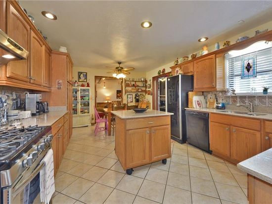 1310 Highfield Ct Oklahoma City Ok 73159 Zillow